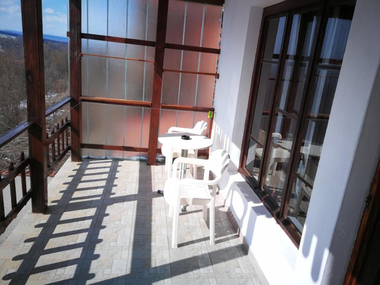 Hotel The White House Krushuna Exterior foto